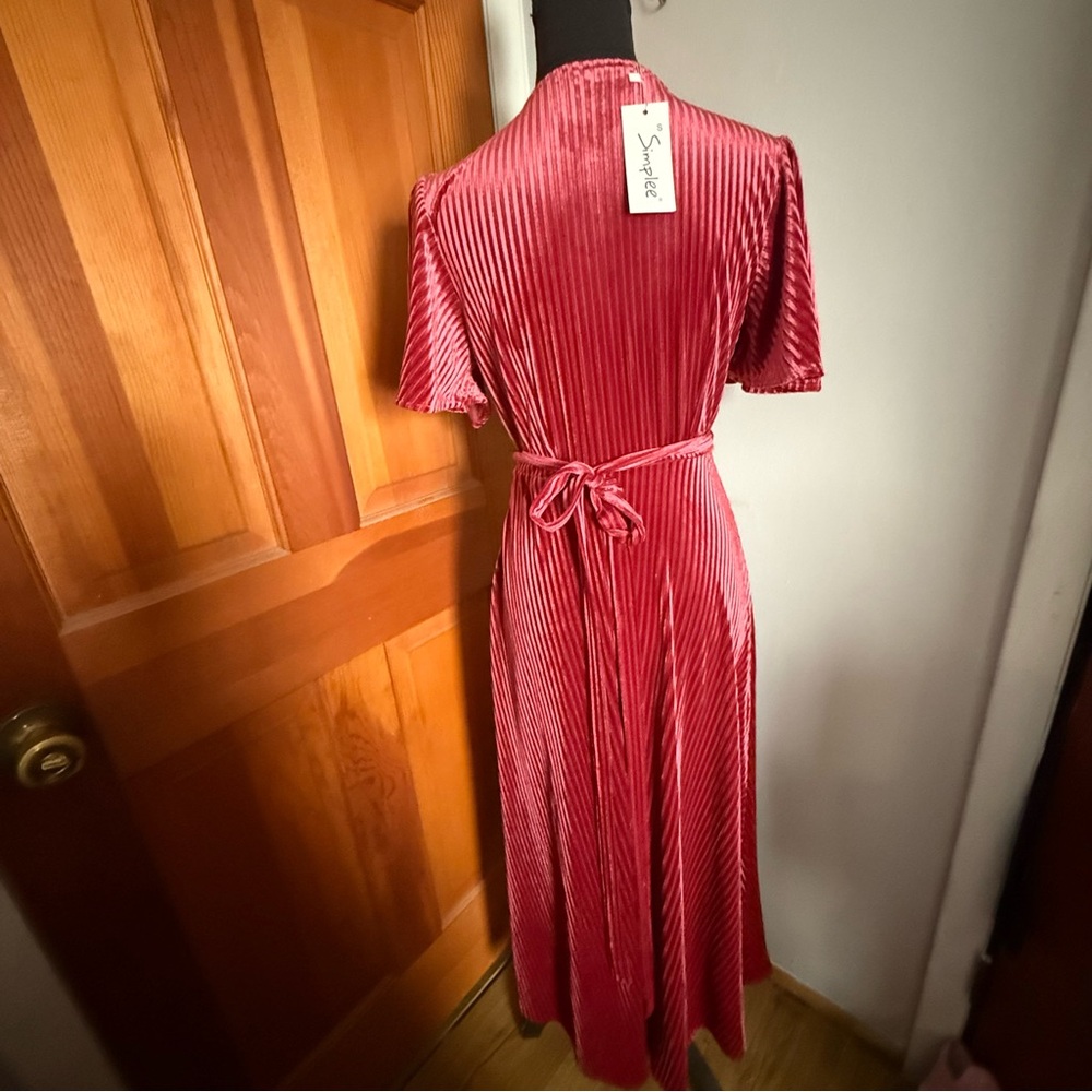 Simplee Raspberry Wrap Dress - Picture 10 of 14